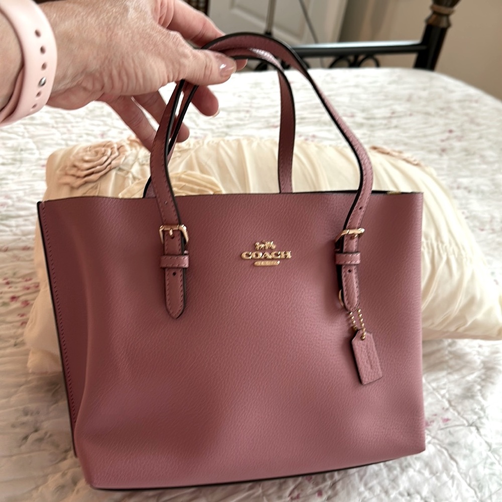 𝗖𝗢𝗔𝗖𝗛 Mollie Tote 25!